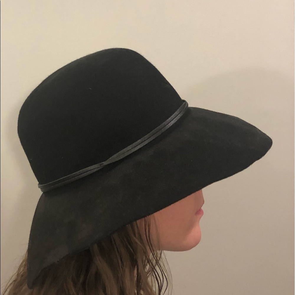 Black wide brim hat